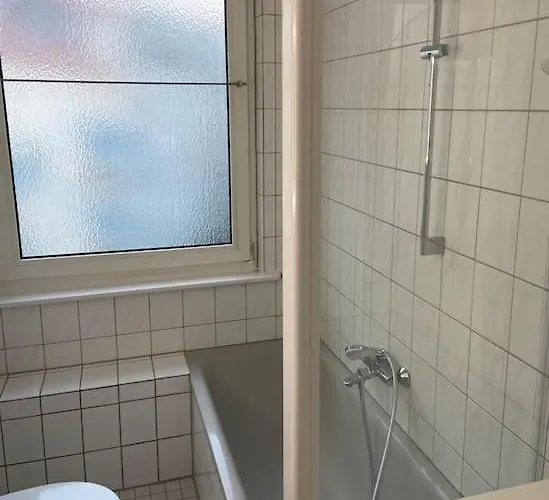 Apartment Mit Arbeitsplatz In Suedstadt