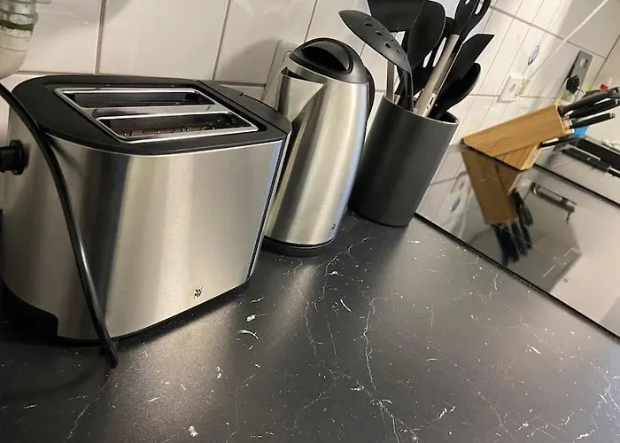 Mit Arbeitsplatz In Suedstadt Apartment *